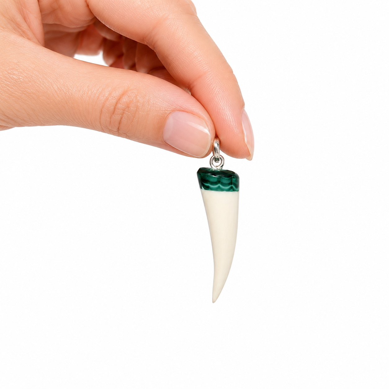 Ciondolo Corno in Avorio Fossile di Mammut e Malachite – Argento 925